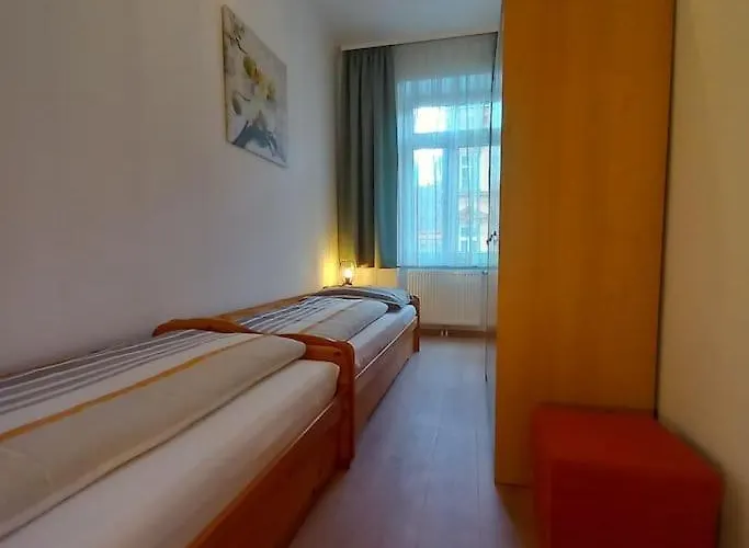 Altbauwohnung Neu Saniert - Fuer Familien Geeignet Apartment Vienna